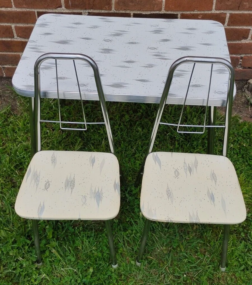 Детский обеденный стол/стулья 1960-х Chrome & Formica 19x30 дюймов MCM Atomic ретро  - Изображение 2 из 4