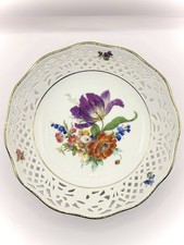 Schale von Schumann Arzberg Bavaria Durchbruchrand Blumenmotiv, 23 cm
