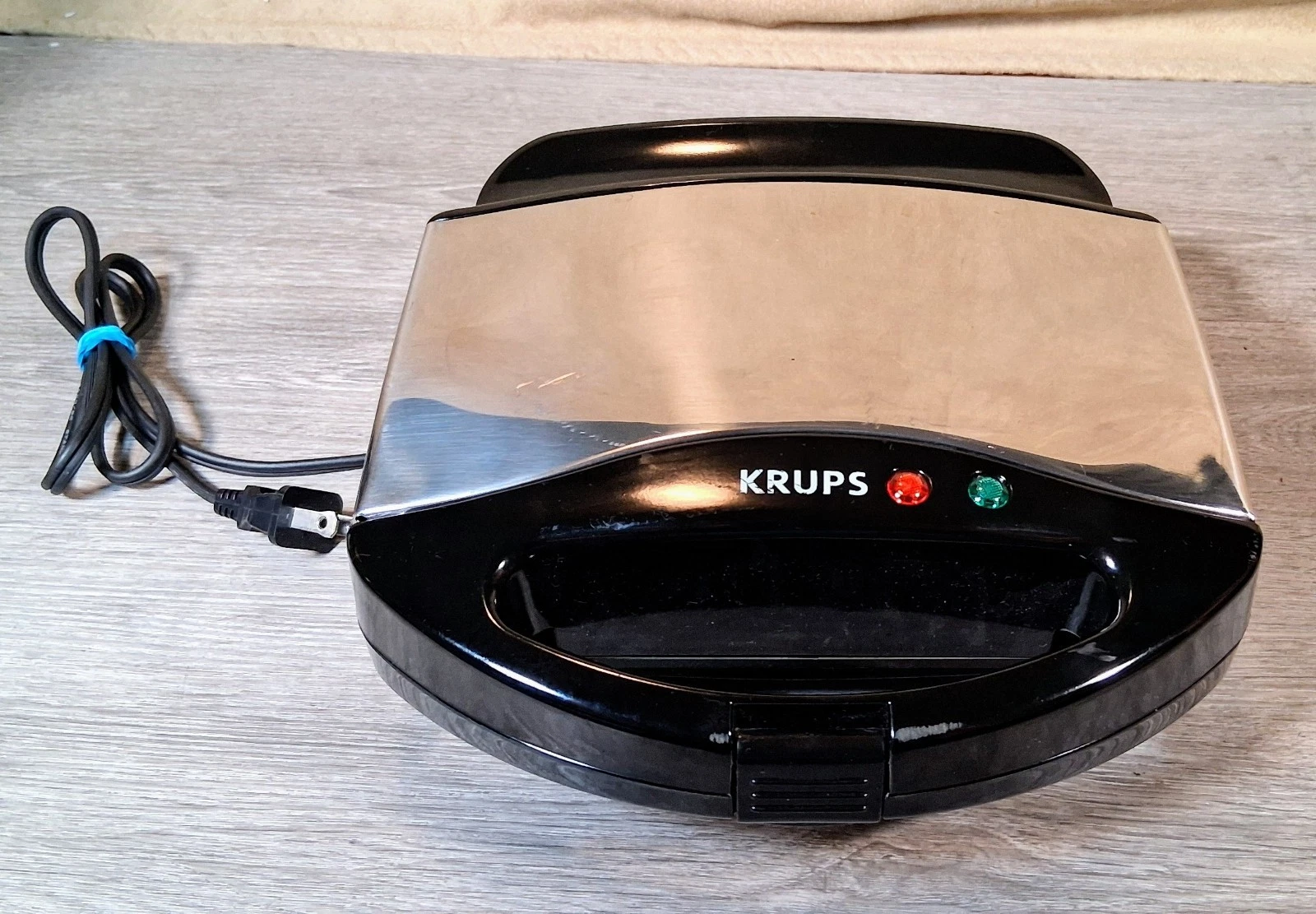 KRUPS Belgian Waffle Maker Type#653 Tested✅️ Works Great✅️ Clean Cosmetics✅️