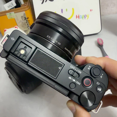 Sony Alpha ZVE10 4K Mirrorless Interchangeable Lens 16-50mm w/Battery Tested