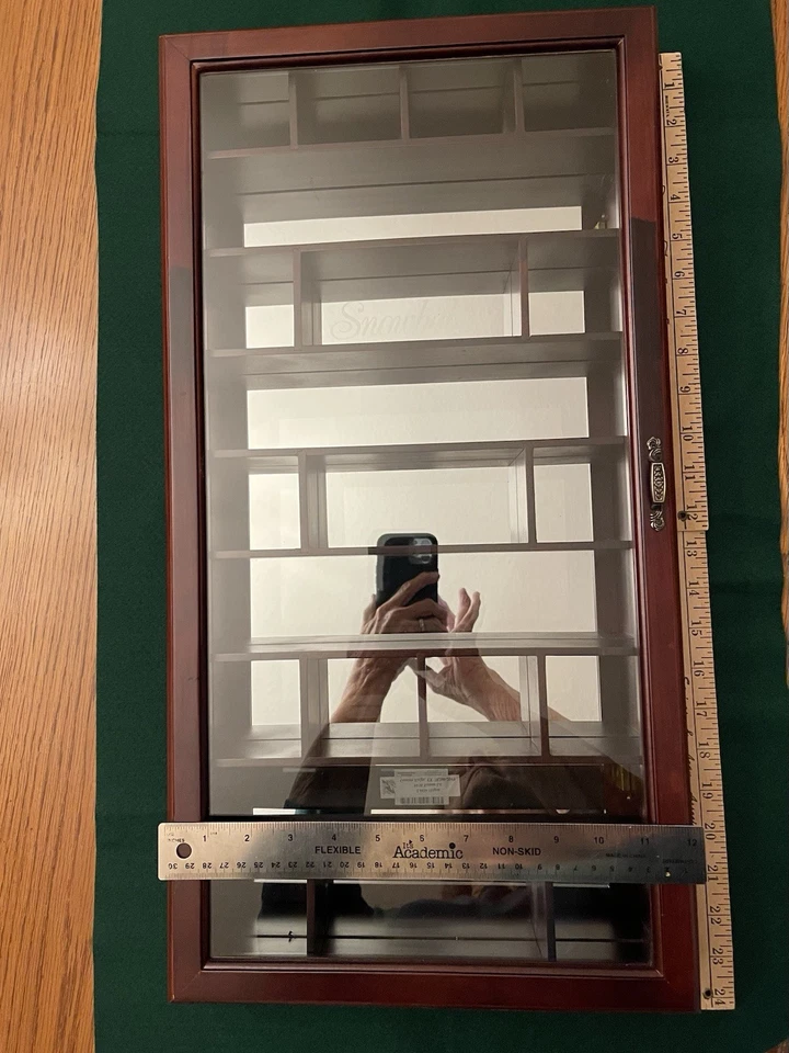 SNOWBABIES Miniaturas de Peltre Madera, Vidrio, Armario de Pared Espejado 23" X 12” Foto 3 de 4