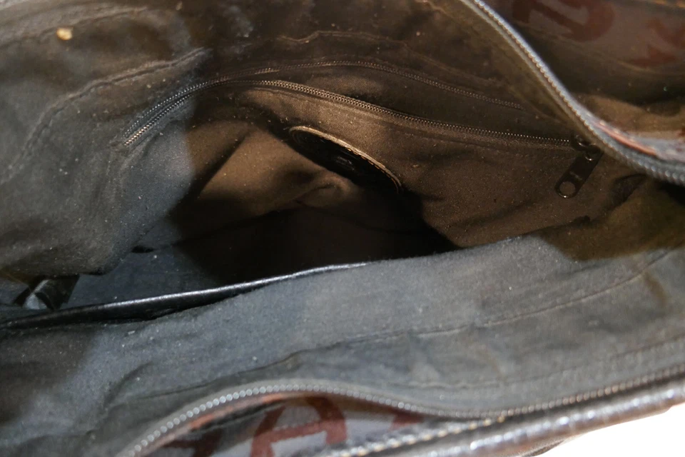 Bolso de hombro vintage Etienne Aigner marrón con ribete negro Foto 4 de 4