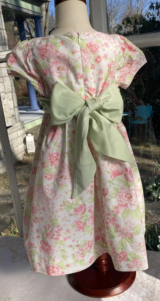 Heavenly! Girls Sz 4T Special Occasion Dress Pink Roses Bow - Image 3 of 4