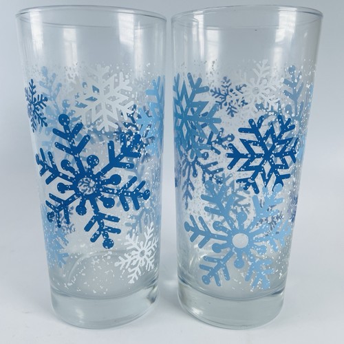 Snowflakes Pattern in Aqua Glass Tumbler - Designs by KLM