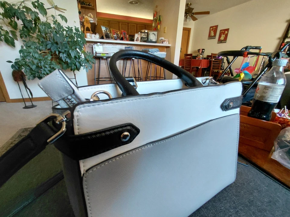 Kate Spade Gray/White Structured Crossbody Bag Adjustable Shoulder Purse, Medium - Image 4 of 4