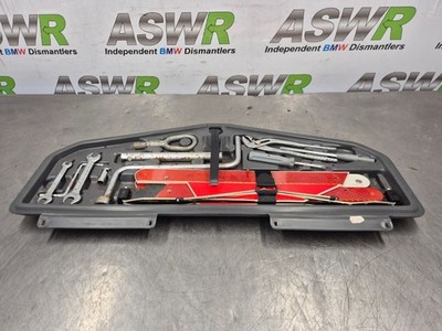 BMW E31 8er Werkzeugsatz & Ablage 71111182774