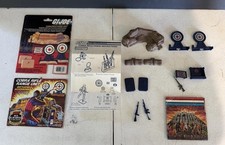 GI JOE 1985 COBRA RIFLE RANGE BRIGHT COLORFUL BOX 100 Complete w STANDS