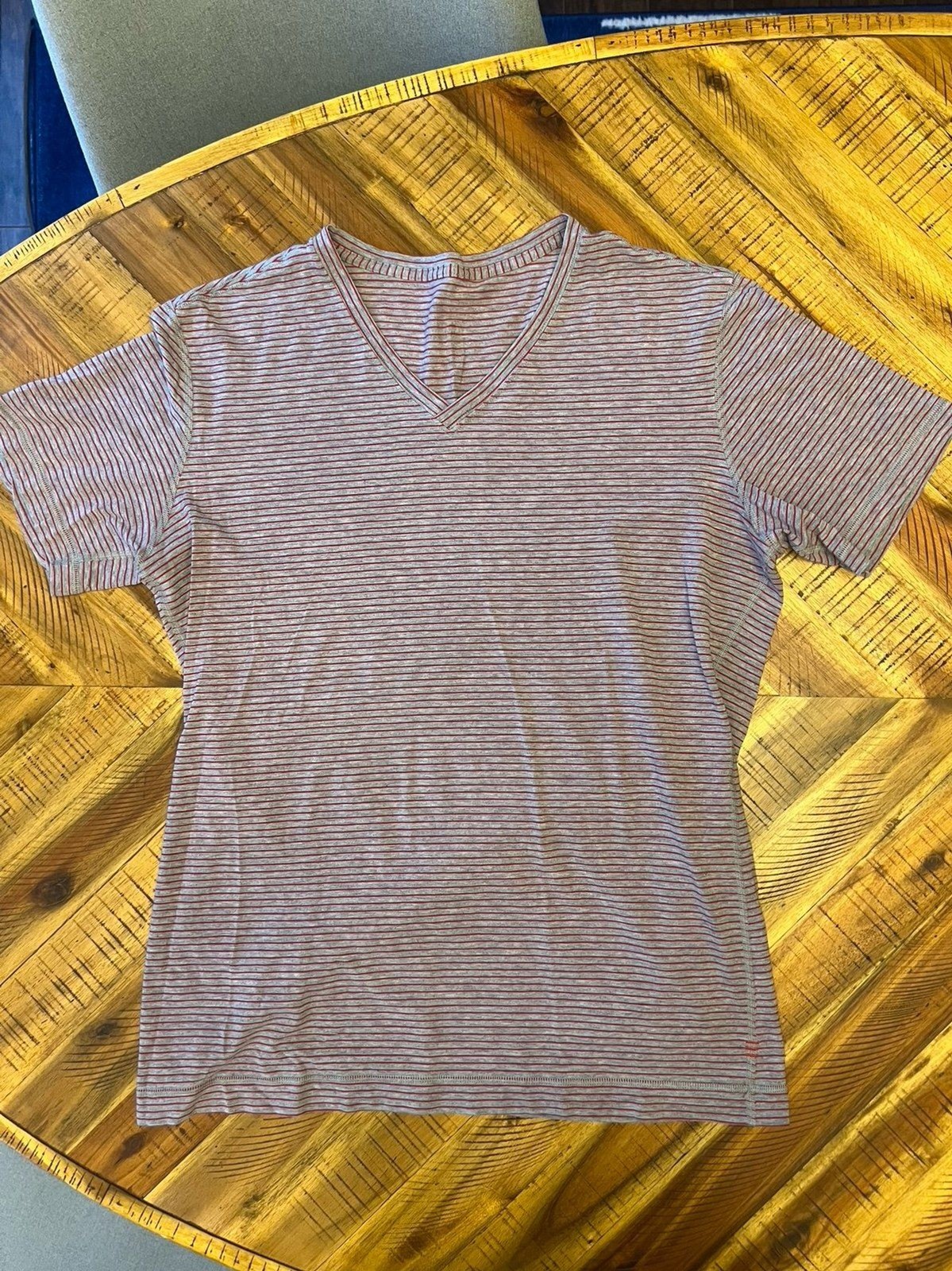 Lululemon basic v-neck tshirt - image 3