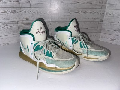 Boy's Nike Sue Bird x Kyrie Infinity Golden Tribute Size 6.5Y  W7.5-8 DD0334-002