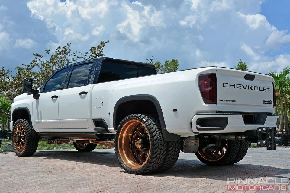 2024 Chevrolet Silverado 3500 High Country 4x4 Custom - Image 2 of 4