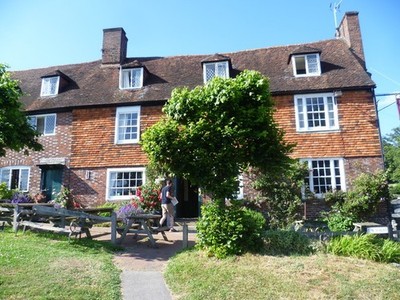Foto A3 The Crown Inn, Groombridge Birchden Die überwiegende Mehrheit von Groomb c2015