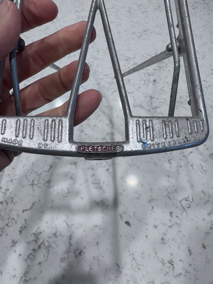 Sujetador de ciclismo de aleación de aluminio de montaje trasero pletscher de bicicleta antiguo vintage Foto 3 de 3