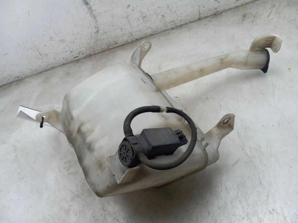 99 00 01 02 03 DEPÓSITO DE LAVADO LEXUS RX300 Foto 3 de 4