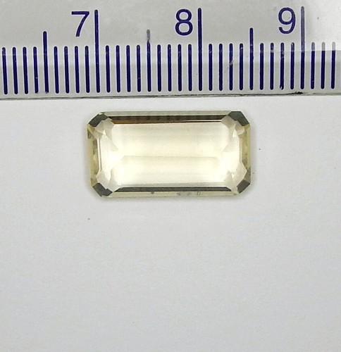 5.2ct VVS Oregon Sunstone Copper Needles Natural Mined Unheated Emerald USA - Picture 3 of 3