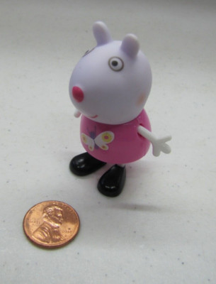 Peppa Pig Friend Suzy Sheep With Pink Butterfly Dress Action Figure