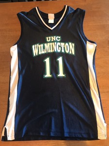 uncw basketball jersey