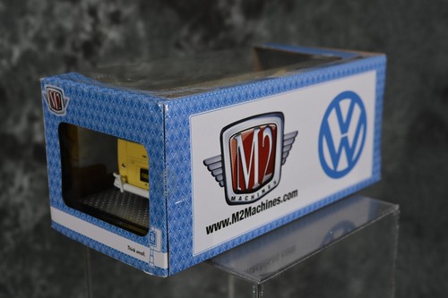 M2 Machines 1:24 Diecast 1960 VW Delivery Van R76 Auto Thentics Fast Shipping - Picture 3 of 3
