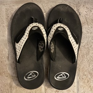 flip flops with bottle opener women's