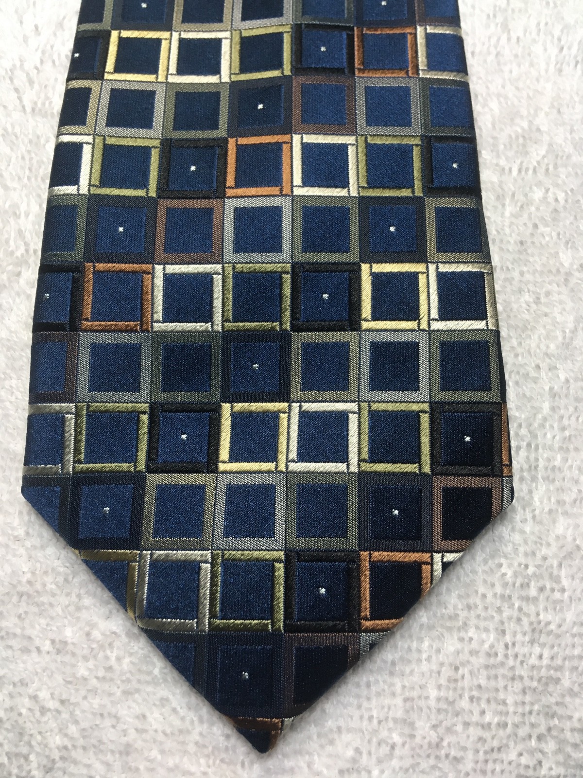 Picture 1 of 4