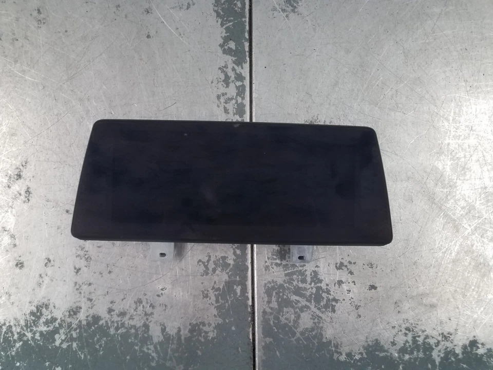 BMW M5 F90 2018 navegación/pantalla de información #2469 Foto 2 de 4