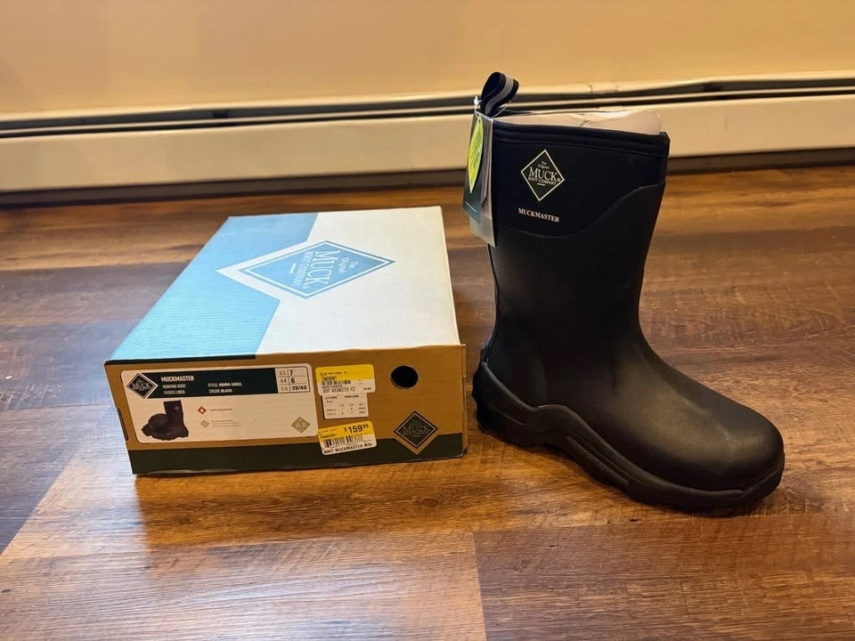Muck Muckmaster Hunting Boot Mens 7/Womens 8
Opens in a new window or tab