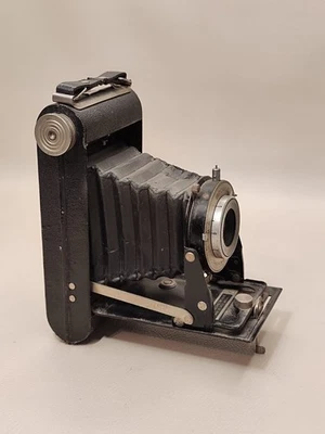 Appareil photo Kodak rétro vintage Kodak Six-20 brownie pliable 6 x 9 cm - Photo 1/4