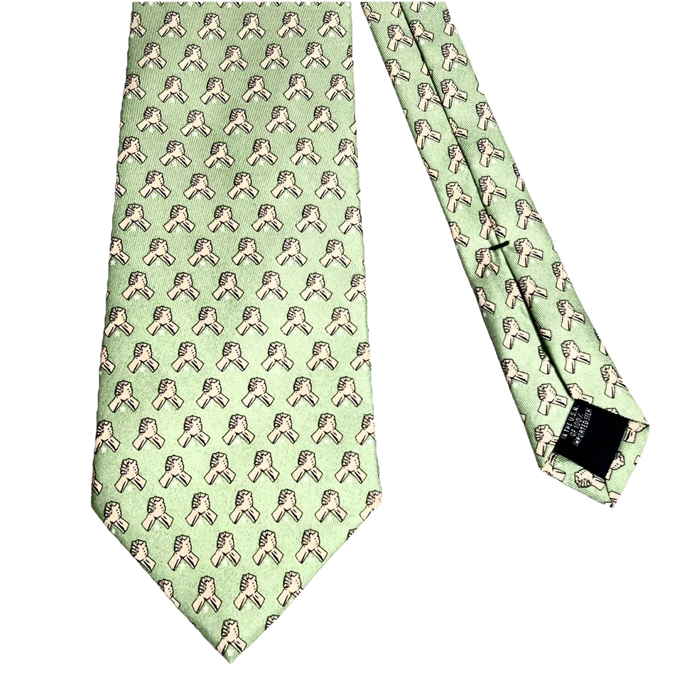 Corbata Verde Vineyard Vines Colección Personalizada Repetición Cierre Manos Patrón Seda Foto 2 de 4