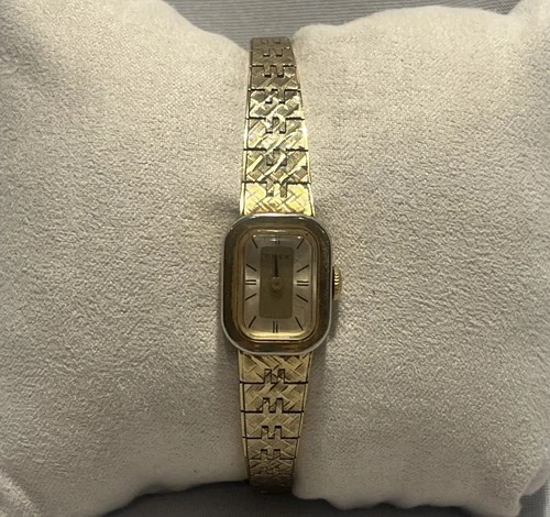 Vintage TIMEX Gold Tone Stainless Steel Wind Up Classic Gold Dial-PARTS ONLY