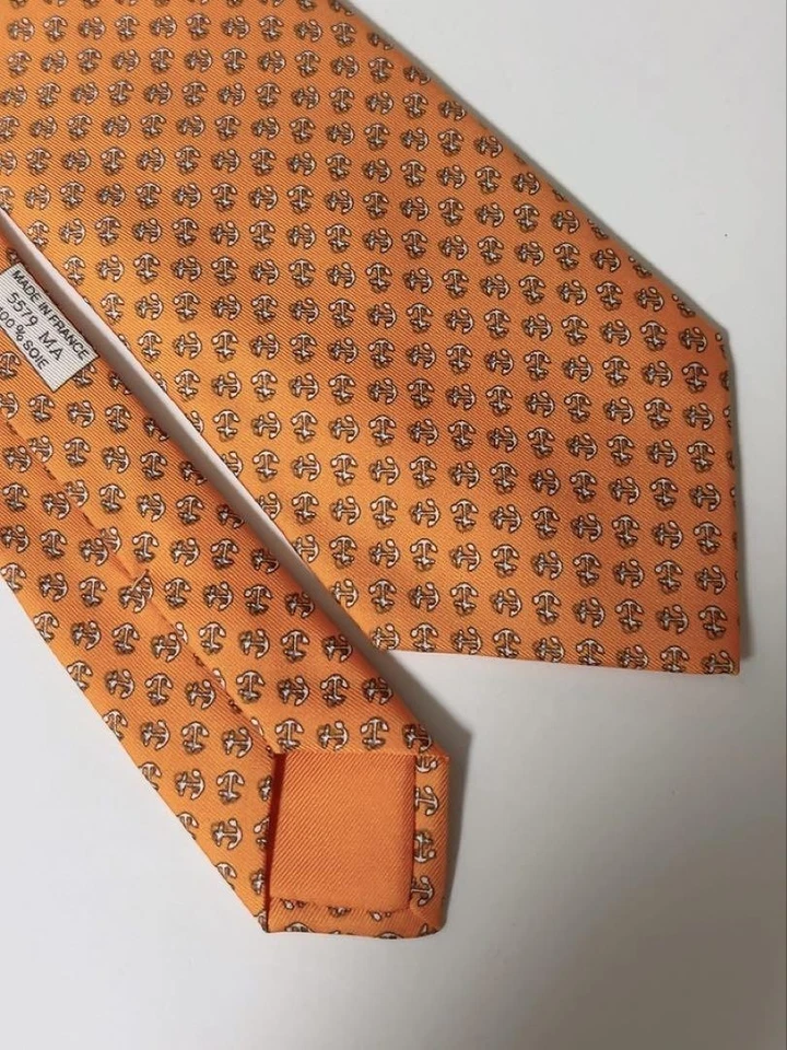 HERMES New Unused Neck Tie Orange White Scallion 100%Silk Made in France - Image 3 of 4