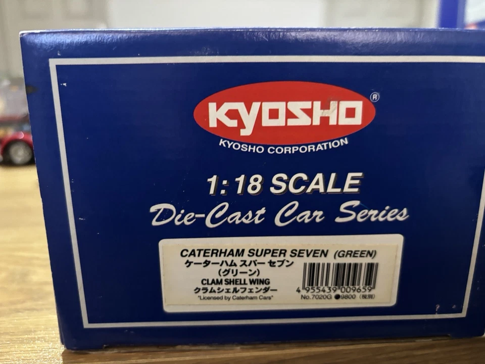 Kyosho 1:18 Die Cast Caterham Super Seven Clam Shell Wing No7020G - image 2 of 3