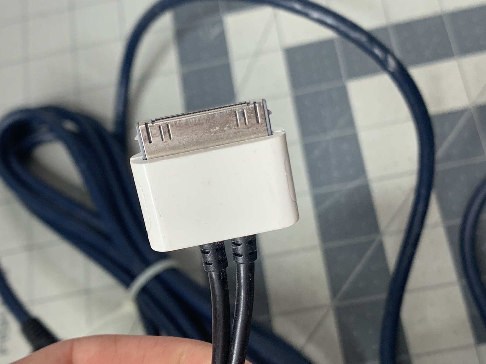 Kenwood iPod Interface KCA-iP500 Kenwood iPod Car Stereo Hook Up (C3)