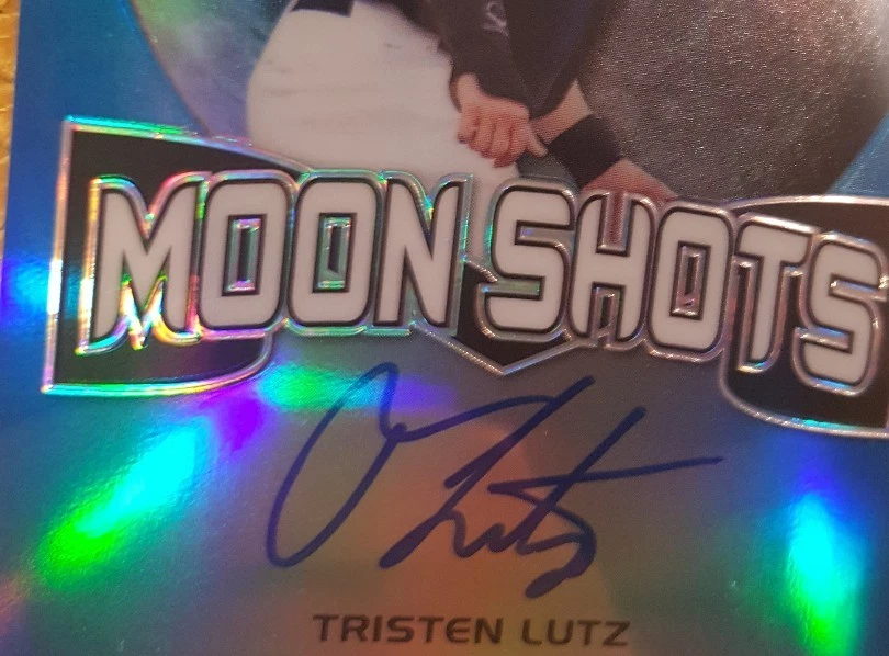 2017 LEAF VALIANT TRISTEN LUTZ MOON SHOTS BLUE AUTO #'D 32/35 - Image 2 of 4