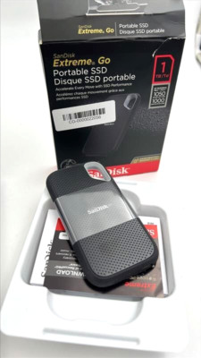 SanDisk Extreme Portable SSD 1TB SSD External SDSSDE52-1T00-AC46