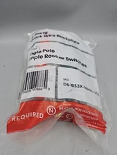 NEW Deako 3-Gang Backplate and Faceplate, Simple Rocker Switch, DS-BS3X-WHNL-UCQ