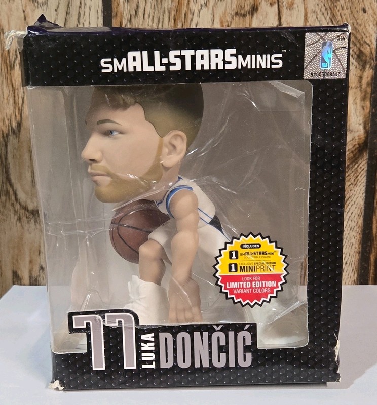 Small-Stars Minis Luka Dončić #77 NBA Mini Figure Limited Edition