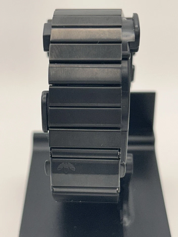 Reloj digital Adidas Archive M3 negro raro para hombre Foto 4 de 4