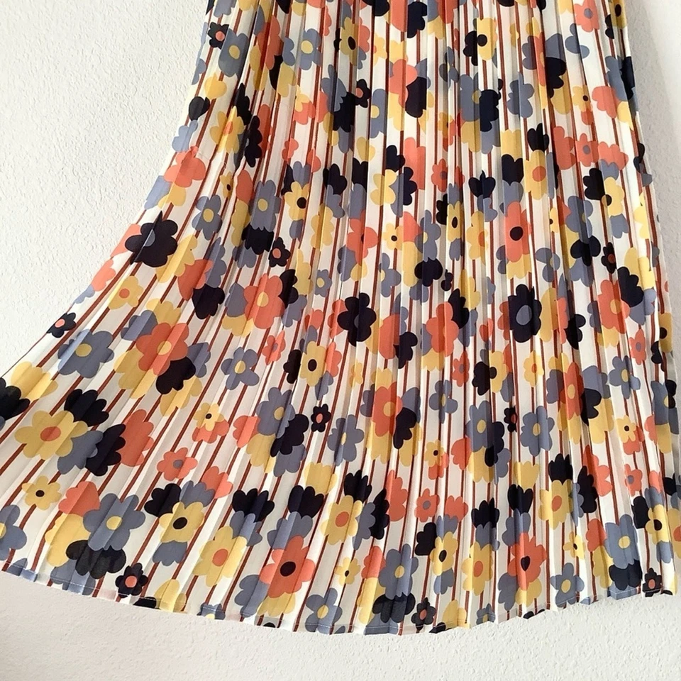 MODCLOTH Accordion Pleat Midi Skirt Mod Floral Preppy Retro Office Work Size S - Image 4 of 4