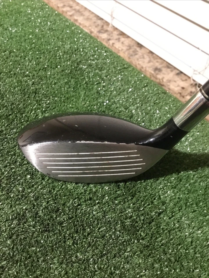 Tour Edge Exotics XCG5 17* 2 Hybrid Regular Fujikura Blur 075 Graphite Shaft - Image 3 of 4