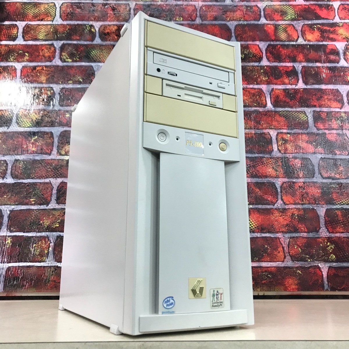 Gateway 2000 P5-200 Retro Gaming PC Pentium 200MHz 32MB RAM