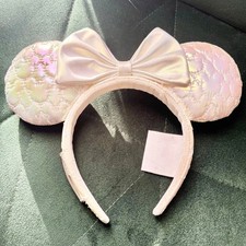 Disney- Parks Icon Quilted Iridescent Loungefly Minnie Mouse Ears Bow Headband