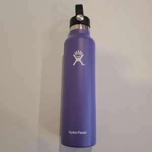 Hydro Flask FLEX CAP Stainless Steel Lavender Bottle Standard Mouth 21 oz Lilac