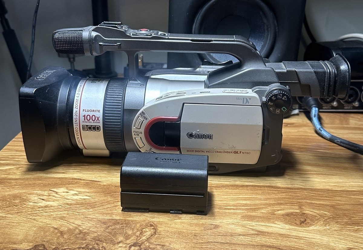 Canon GL1 Mini DV Camcorder 3CCD Digital Video Camera FOR PARTS