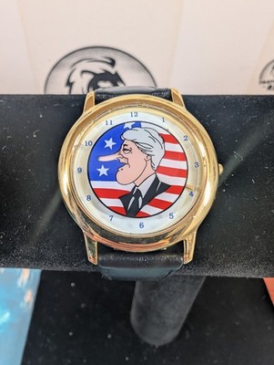 BILL CLINTON ''Nose Growing Liar'' Watch. 3D Dial.Needs Battery.Leather Black Band