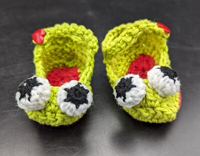 Handmade Crochet Baby Booties Green Frog 