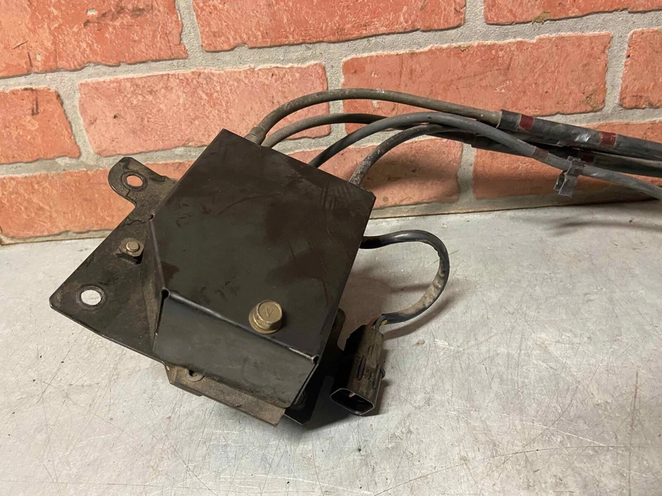 91-99 Mitsubishi 3000GT / Dodge Stealth OEM unidad de actuador de motor de control de crucero Foto 2 de 4