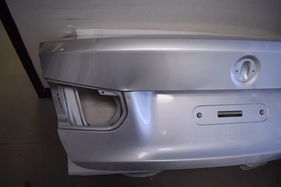 BMW 328I 2015 tapa trasera del maletero OEM de fábrica Foto 2 de 4