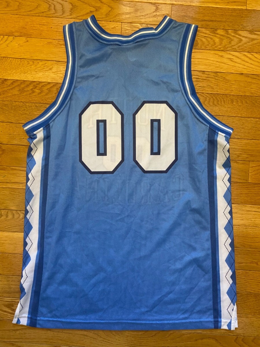 Vintage Nike UNC North Carolina Tar Heels Eric Montross Basketball