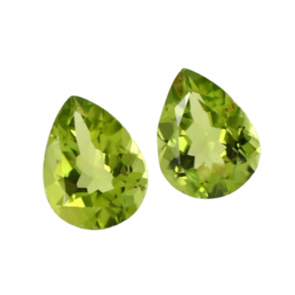 Péridots du Pakistan 2.56 Cts : Paire de gemmes identiques calibrées sans défaut visible