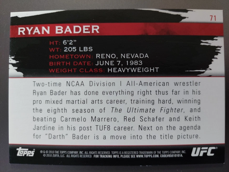 Ryan Bader #71 2010 Topps UFC Knockout Silver #131/188 - Image 2 of 2