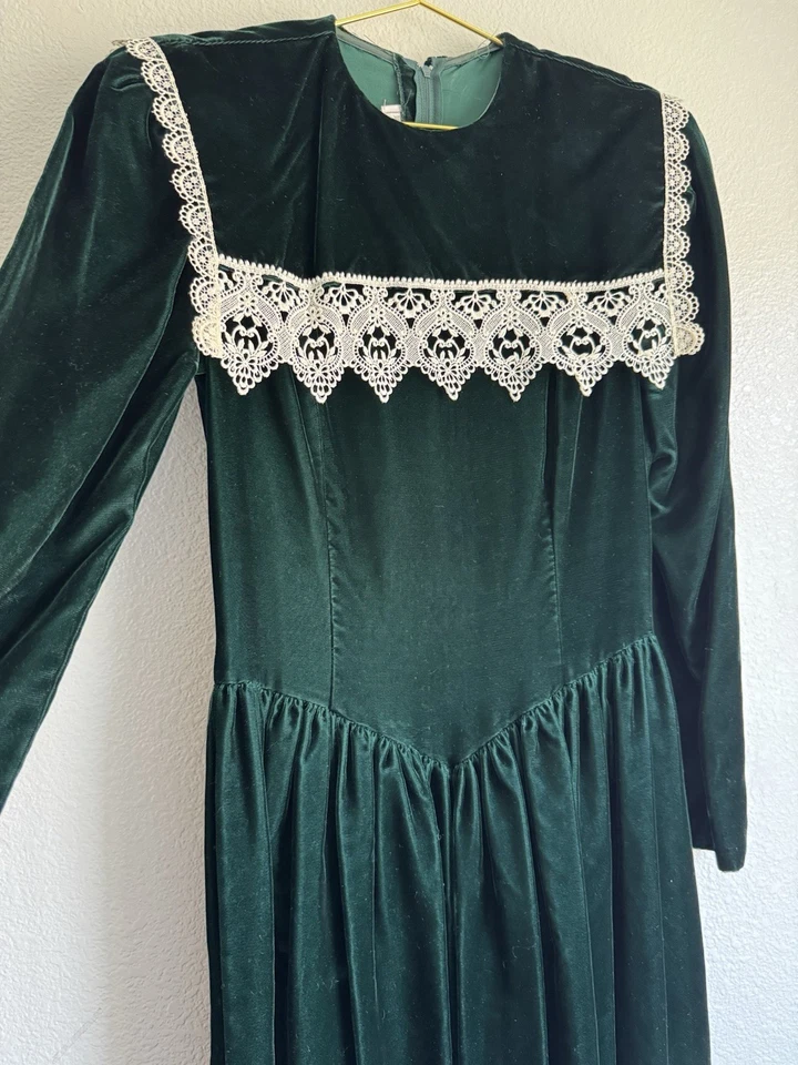 Vestido midi vintage años 70 Gunne Sax Jessica McClintock talla: S terciopelo verde pradera Foto 2 de 4